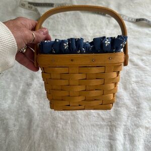 LONGARBERGER Basket with Blue and white Floral Lining VINTAGE
